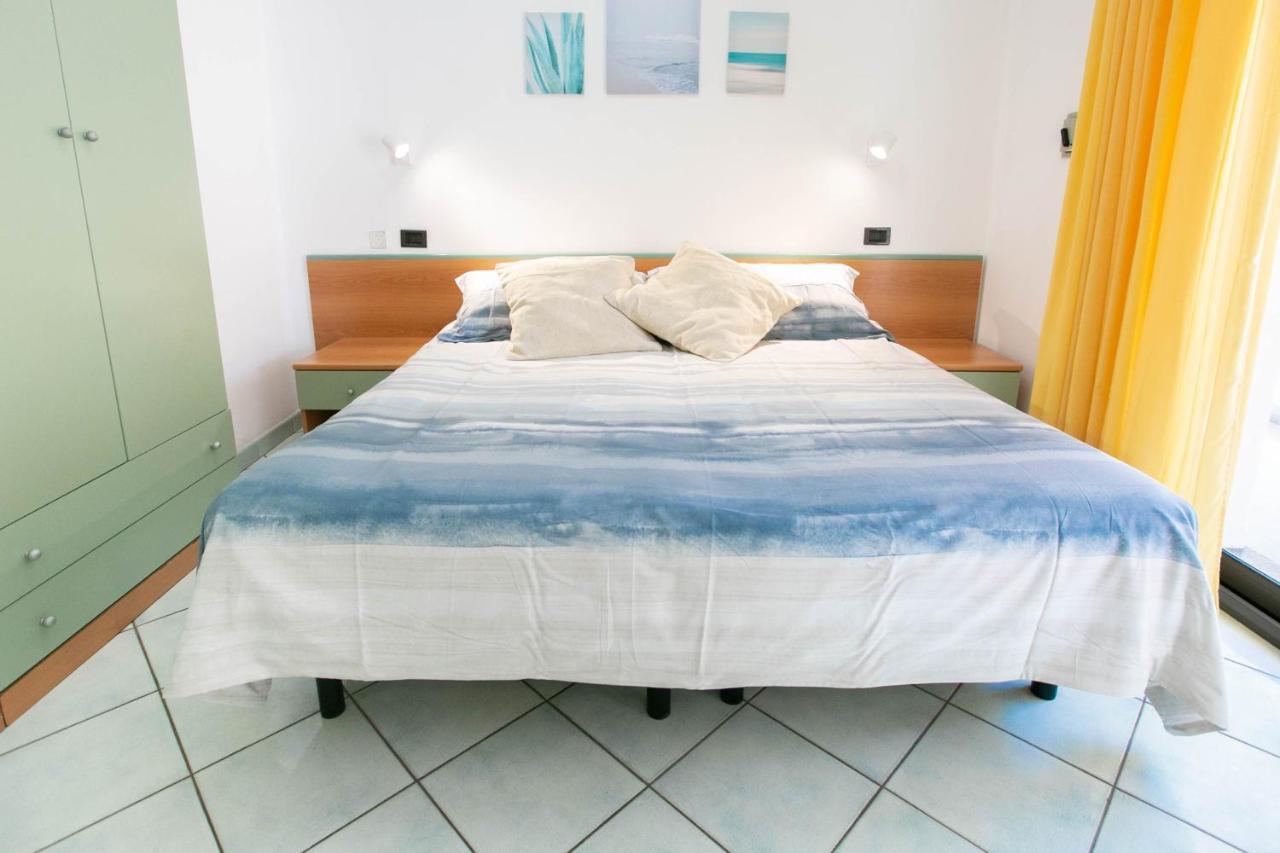 Residence Villa Dei Pini Rimini Luaran gambar