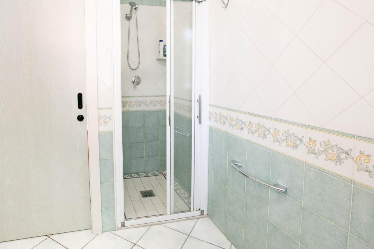 Residence Villa Dei Pini Rimini Luaran gambar