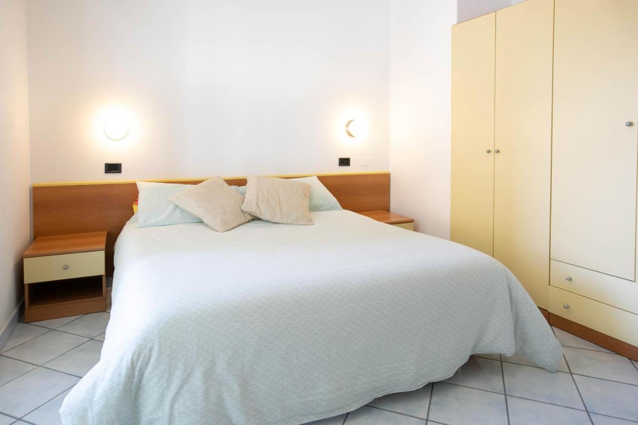 Residence Villa Dei Pini Rimini Luaran gambar