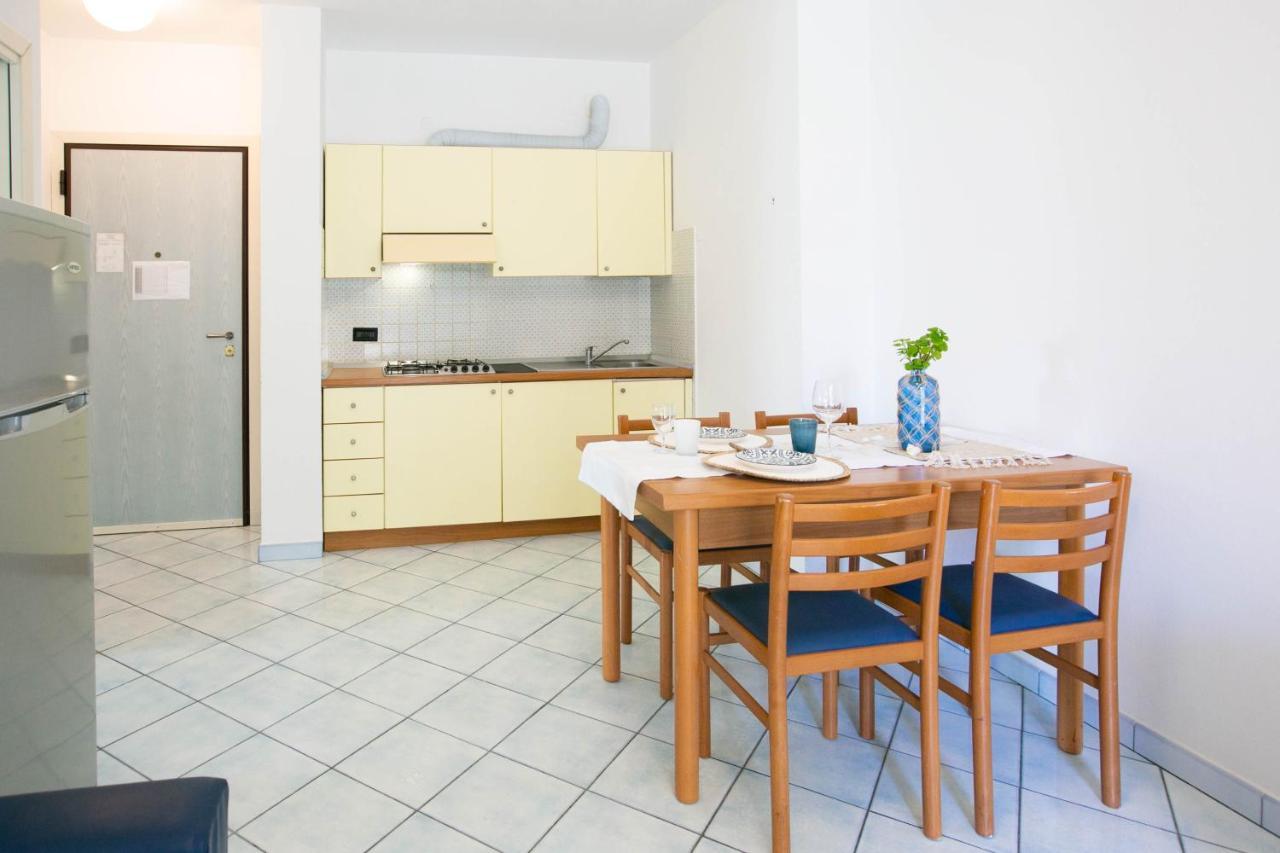 Residence Villa Dei Pini Rimini Luaran gambar