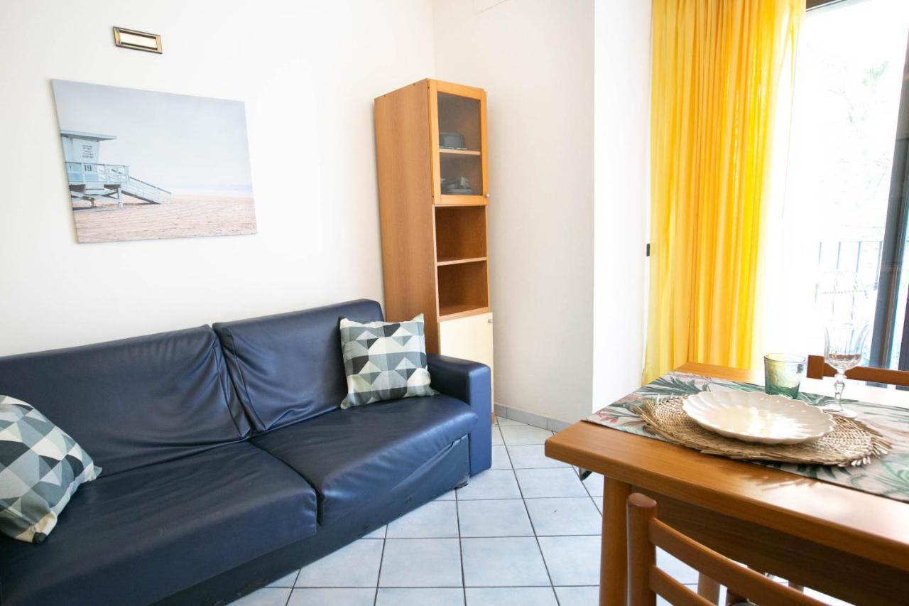 Residence Villa Dei Pini Rimini Luaran gambar