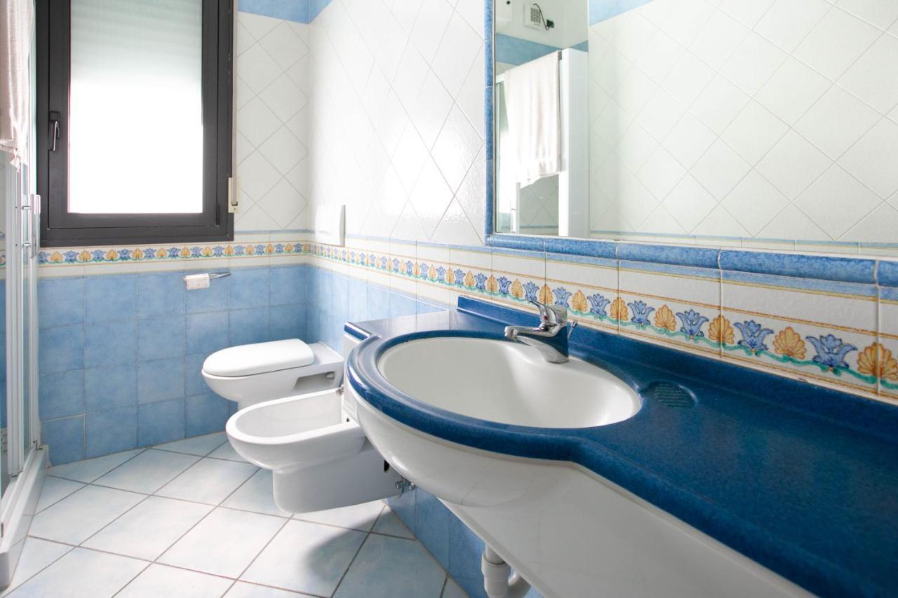 Residence Villa Dei Pini Rimini Luaran gambar