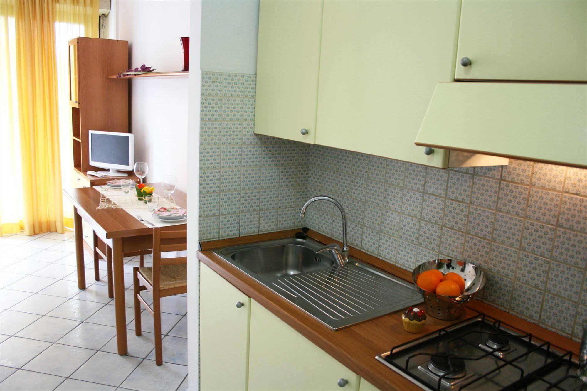 Residence Villa Dei Pini Rimini Luaran gambar